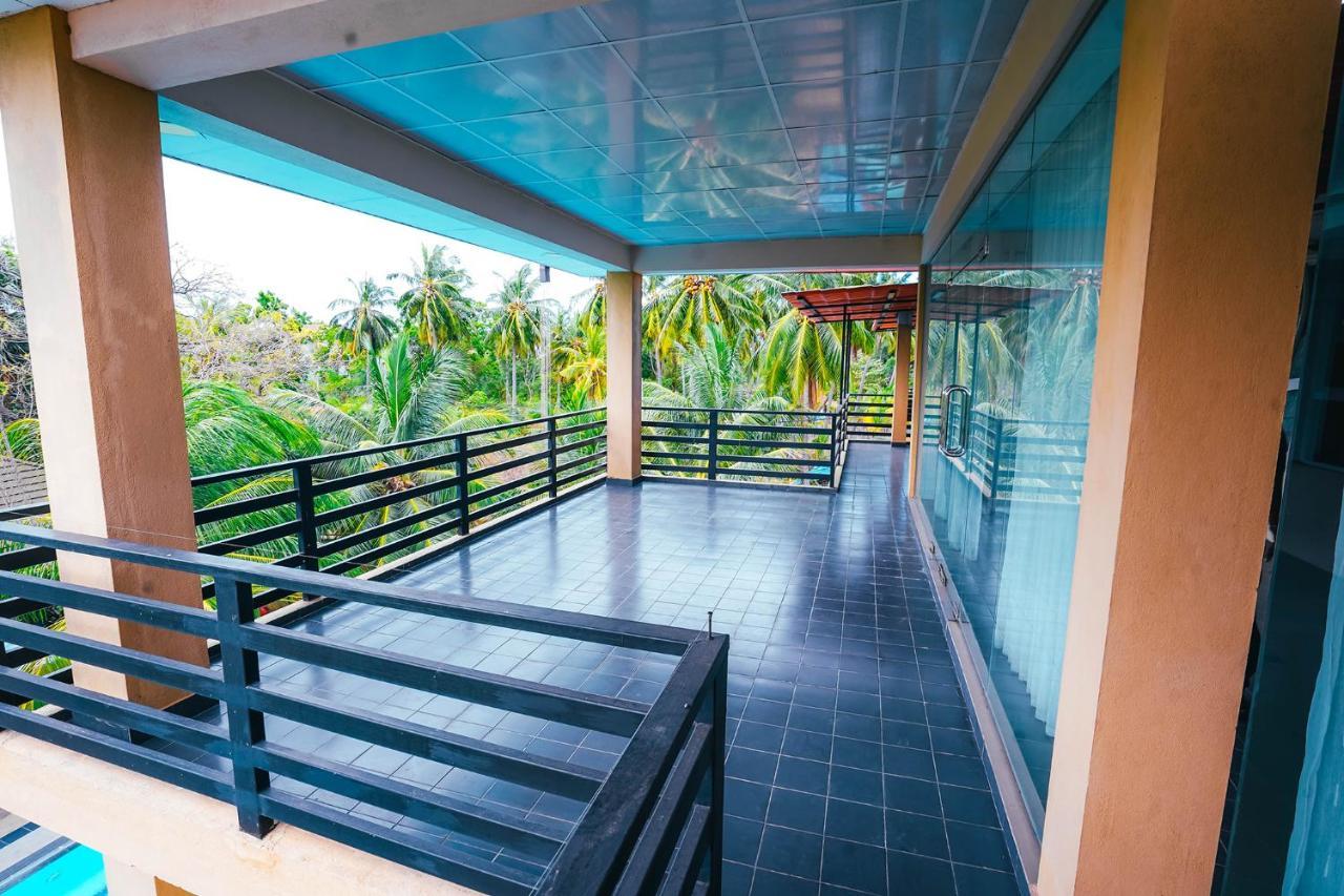 Sun Ray Rest House Kalkudah  Exterior photo
