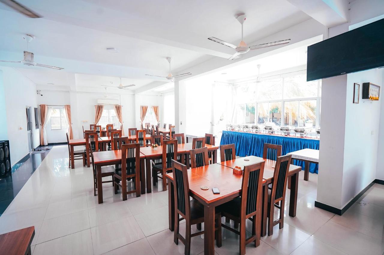 Sun Ray Rest House Kalkudah  Exterior photo